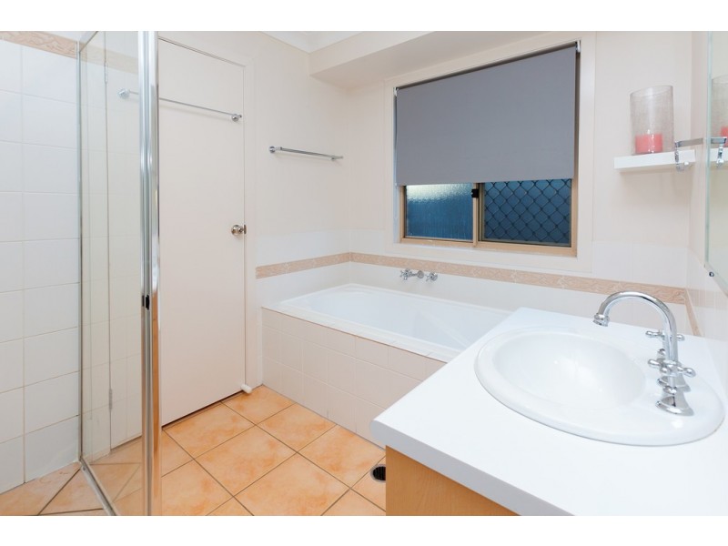 36 Lake Manchester Drive, Logan Reserve QLD 4133