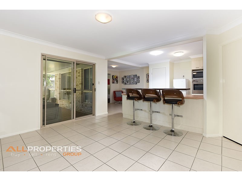 79 Oakview Street, Parkinson QLD 4115
