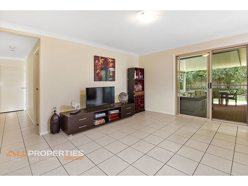 79 Oakview Street, Parkinson QLD 4115