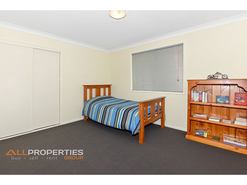 79 Oakview Street, Parkinson QLD 4115