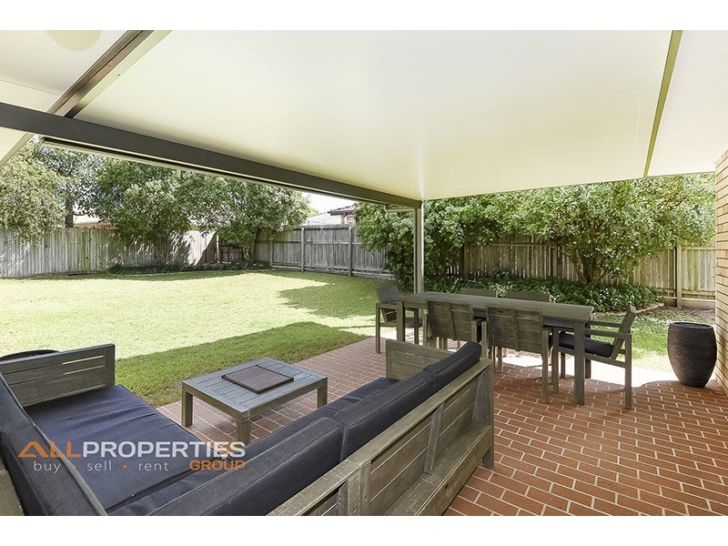 79 Oakview Street, Parkinson QLD 4115