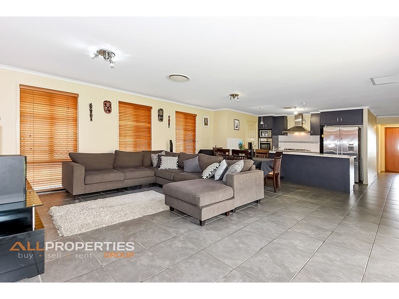 3 Coolibah Street, Heathwood QLD 4110