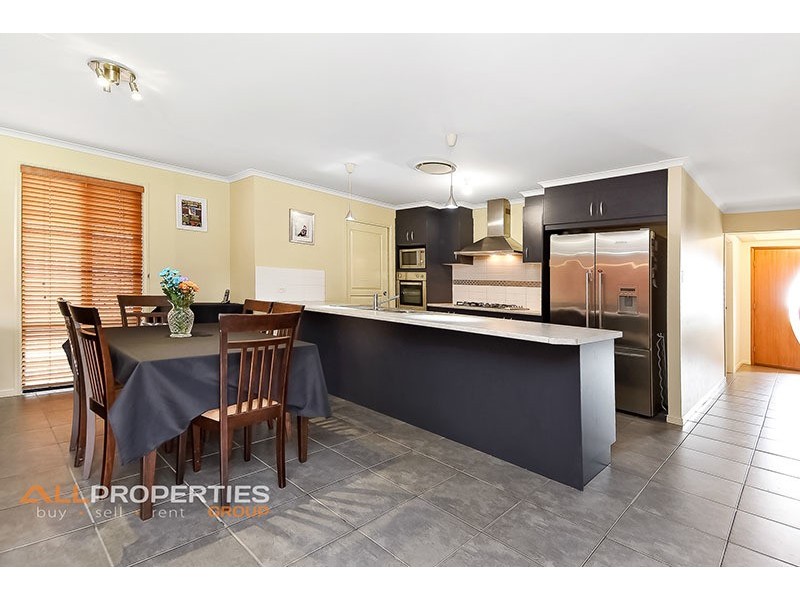 3 Coolibah Street, Heathwood QLD 4110