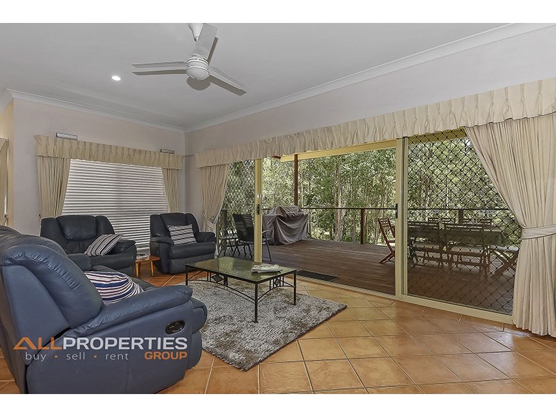 18 Belinda Court, Munruben QLD 4125