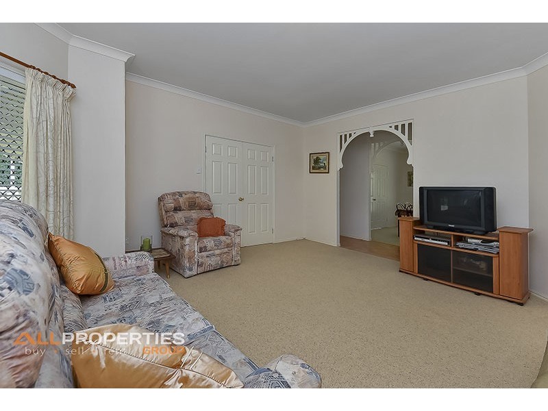 18 Belinda Court, Munruben QLD 4125