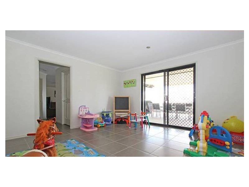 46 Creekside Drive, Jimboomba QLD 4280