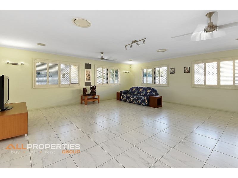 21 Toorwood Street, Heathwood QLD 4110