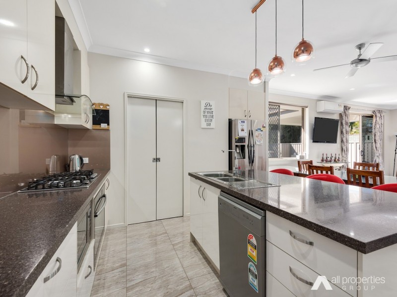 85 GORDONIA DRIVE, Regents Park QLD 4118