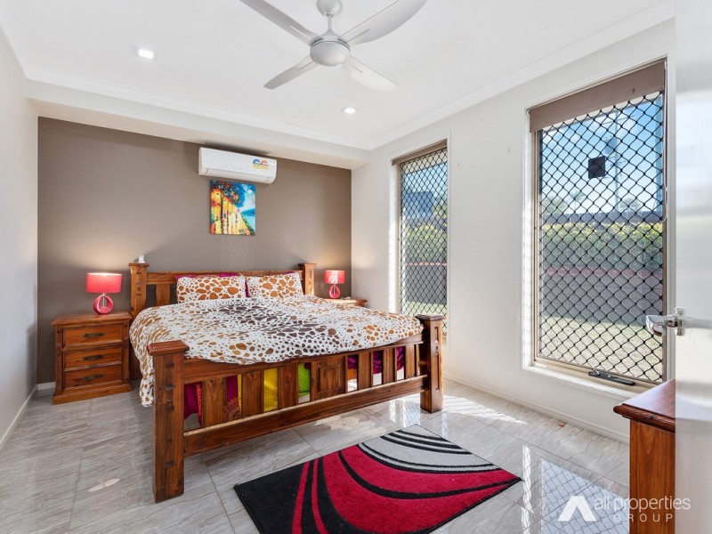 85 GORDONIA DRIVE, Regents Park QLD 4118