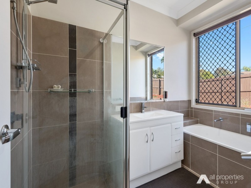 85 GORDONIA DRIVE, Regents Park QLD 4118