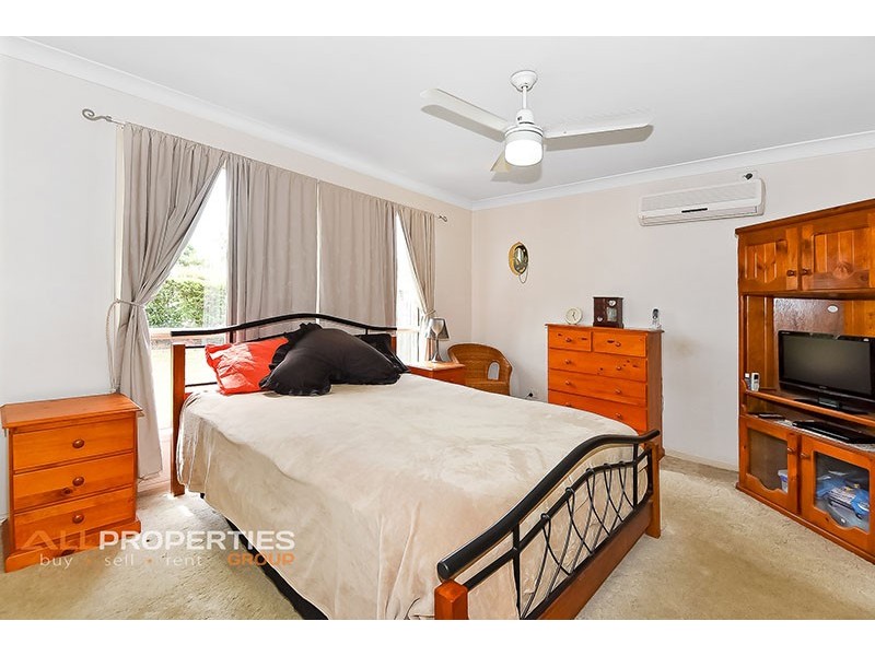 86 PARKROYAL CRESCENT, Regents Park QLD 4118