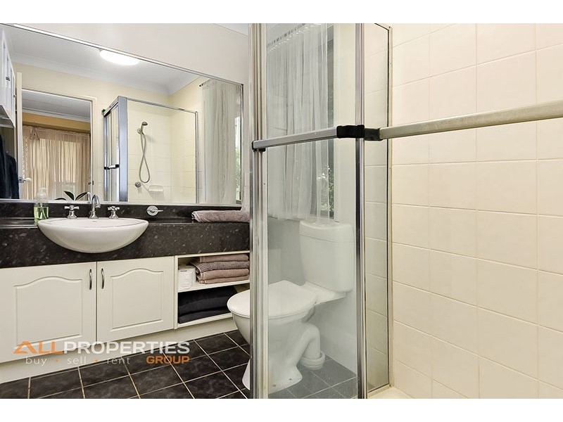 9 Kurrajong St, Durack QLD 4077