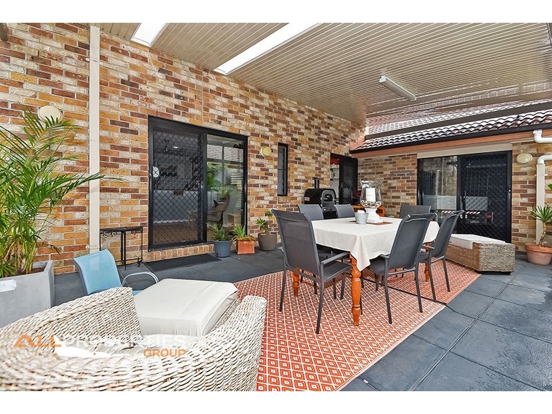 9 Kurrajong St, Durack QLD 4077