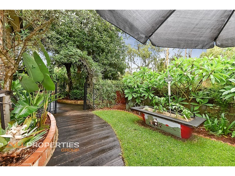 9 Kurrajong St, Durack QLD 4077