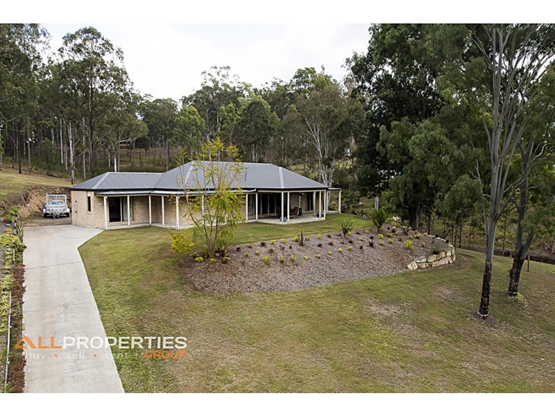 13 Highview Crt, Woodhill QLD 4285