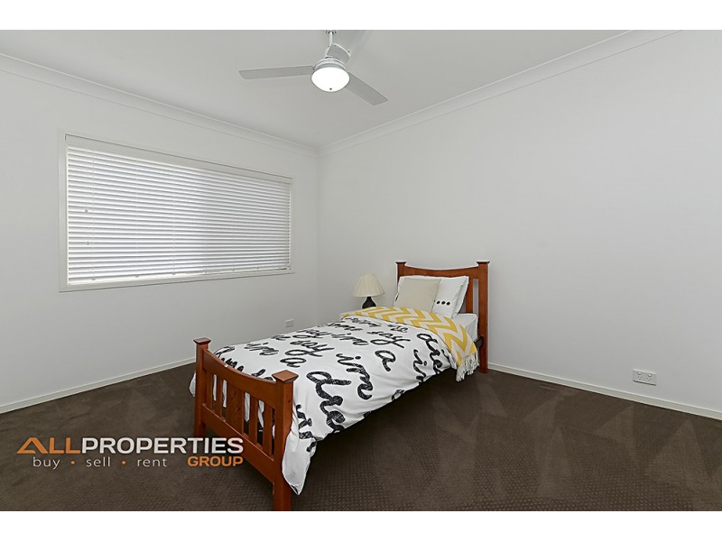 13 Highview Crt, Woodhill QLD 4285