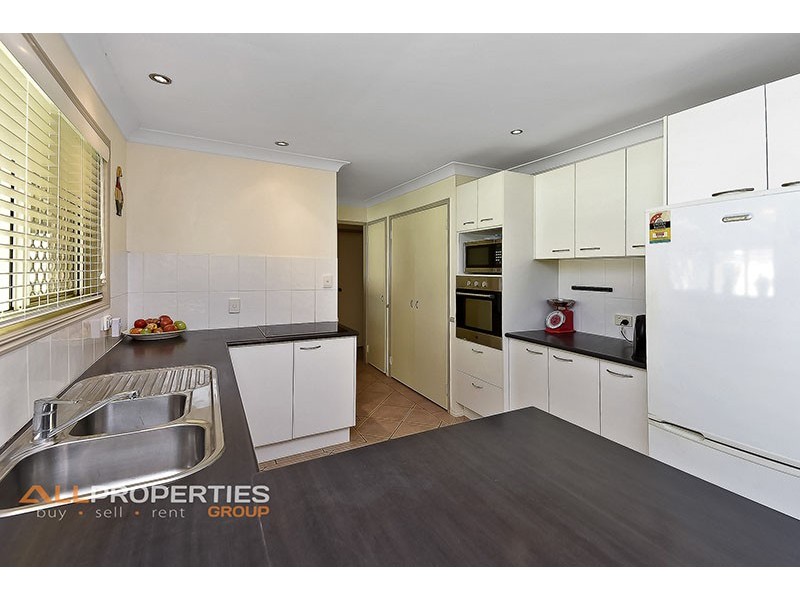 12 Hume Court, Boronia Heights QLD 4124