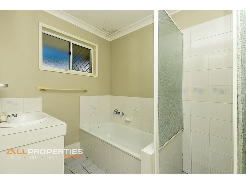 23 Myall Street, Crestmead QLD 4132