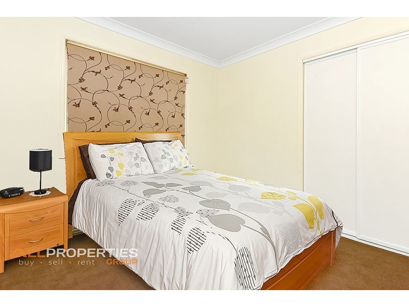 17 Paddies Crescent, Crestmead QLD 4132