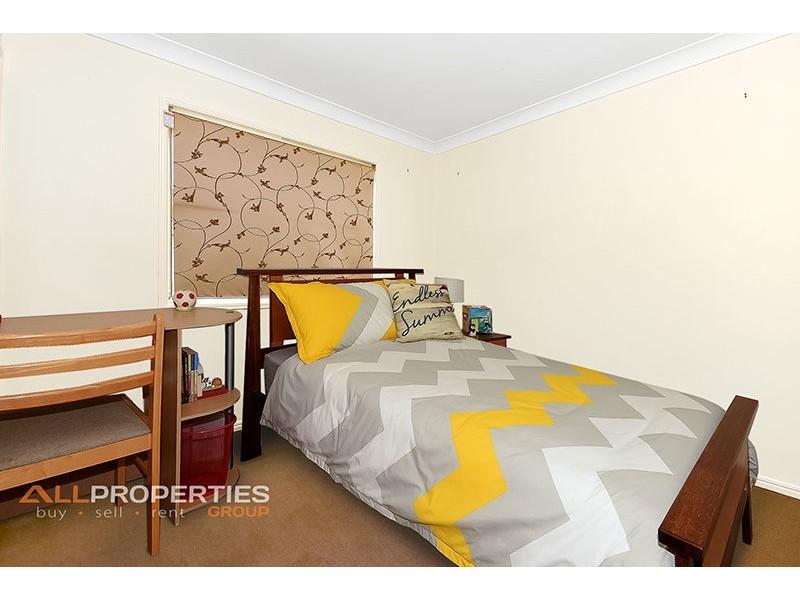 17 Paddies Crescent, Crestmead QLD 4132