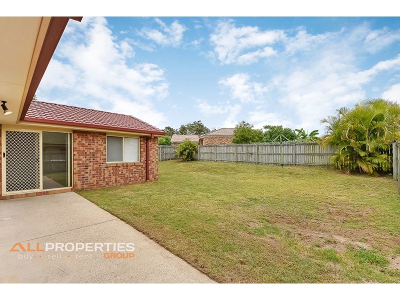 17 Paddies Crescent, Crestmead QLD 4132