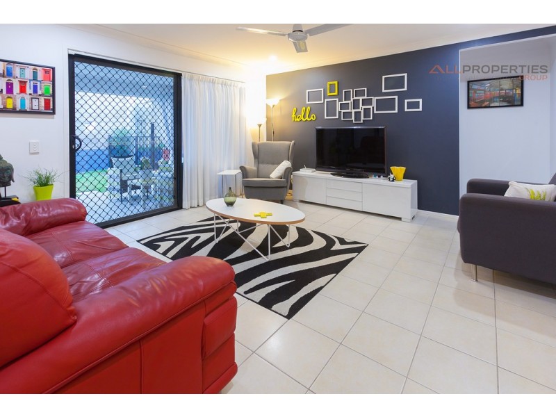 30 Cedarwood Street, Berrinba QLD 4117