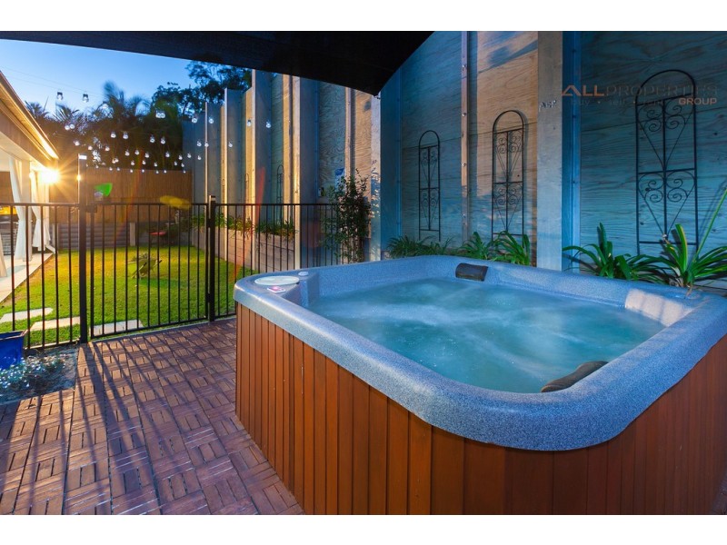 30 Cedarwood Street, Berrinba QLD 4117