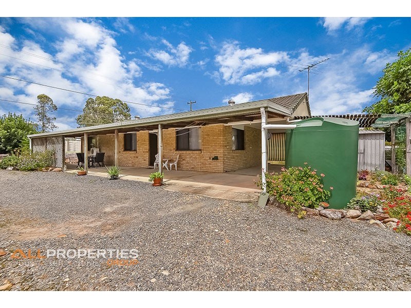 95 Middle Road, Hillcrest QLD 4118