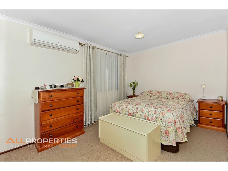 95 Middle Road, Hillcrest QLD 4118