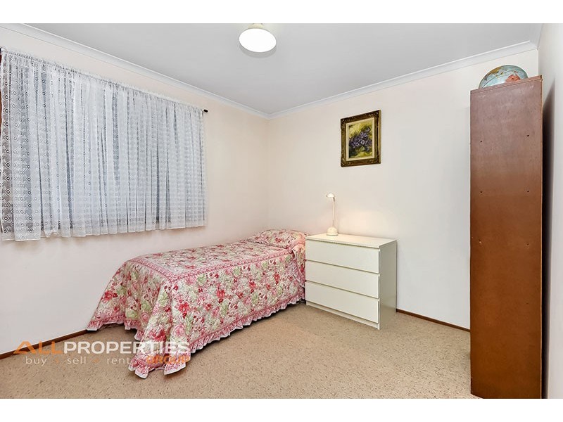 95 Middle Road, Hillcrest QLD 4118
