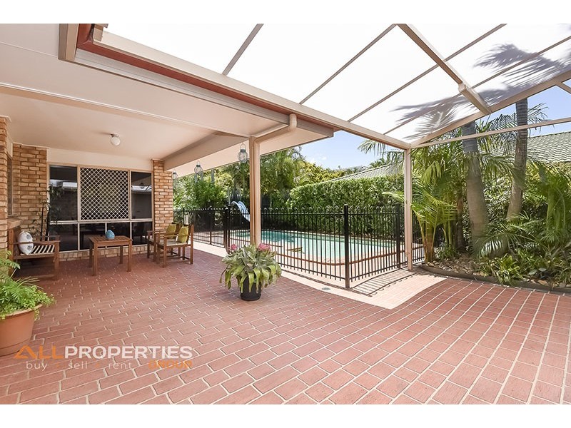 82 Prospect Street, Parkinson QLD 4115