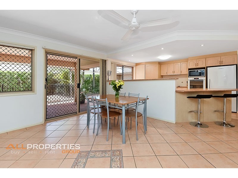 82 Prospect Street, Parkinson QLD 4115