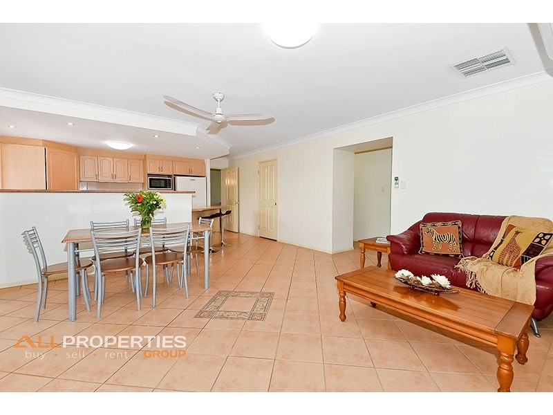 82 Prospect Street, Parkinson QLD 4115