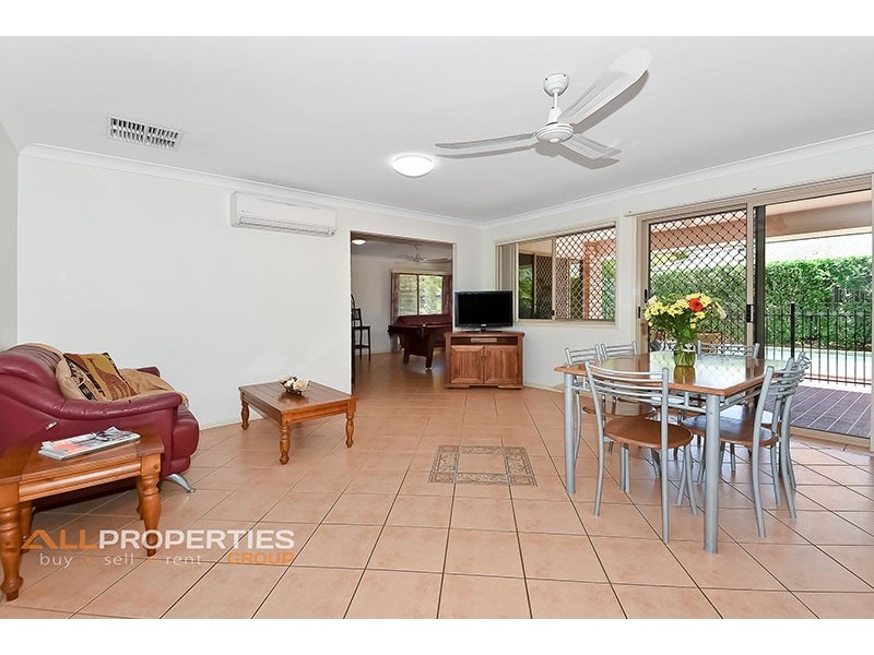 82 Prospect Street, Parkinson QLD 4115