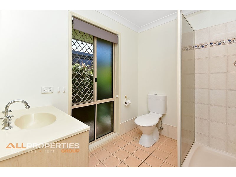 82 Prospect Street, Parkinson QLD 4115