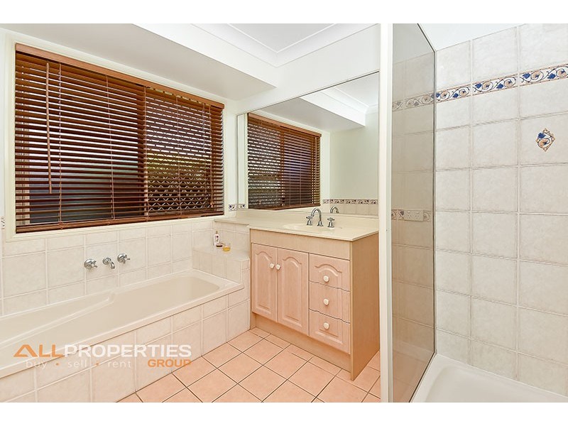 82 Prospect Street, Parkinson QLD 4115