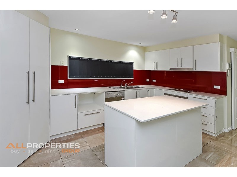 42 Janelle Court, Munruben QLD 4125