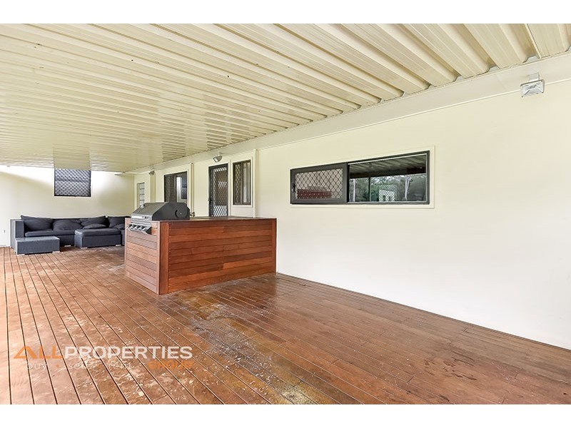 42 Janelle Court, Munruben QLD 4125