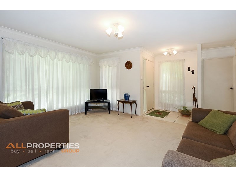 16 Robusta Place, Forest Lake QLD 4078