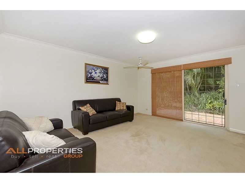 16 Robusta Place, Forest Lake QLD 4078