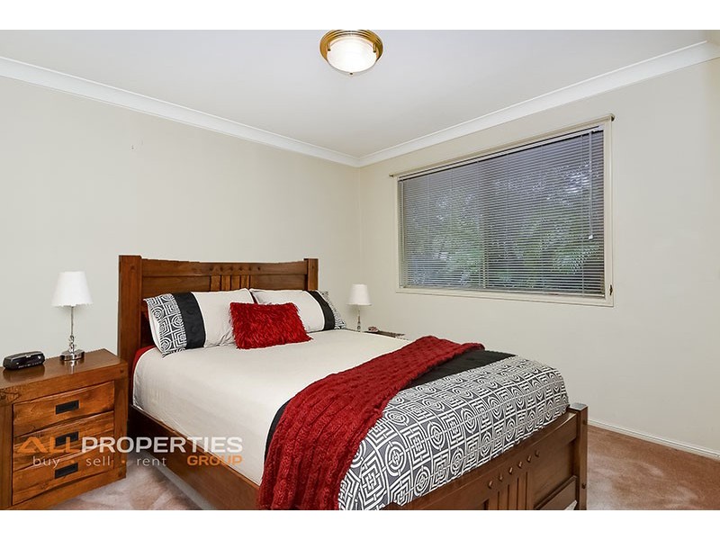 16 Robusta Place, Forest Lake QLD 4078