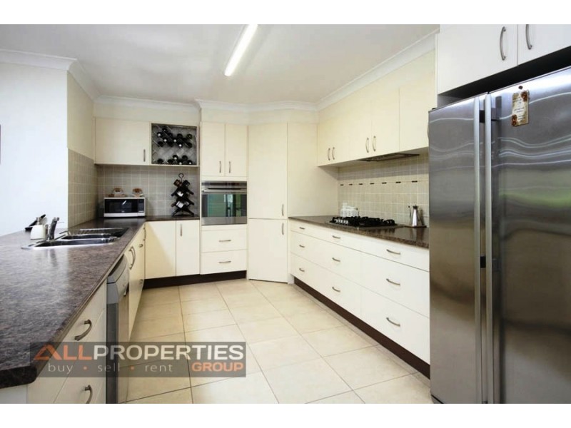 67 Laurel Street, Heathwood QLD 4110