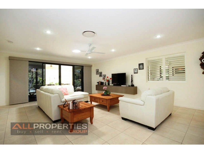 67 Laurel Street, Heathwood QLD 4110