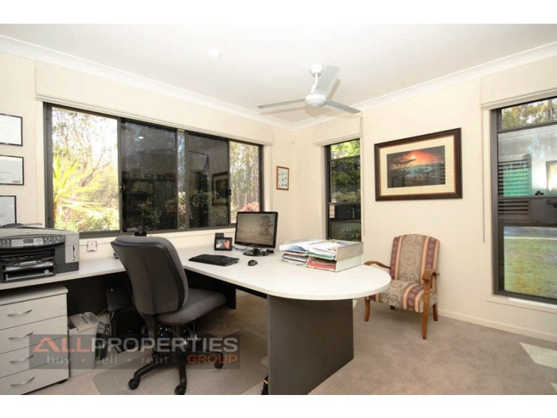 67 Laurel Street, Heathwood QLD 4110