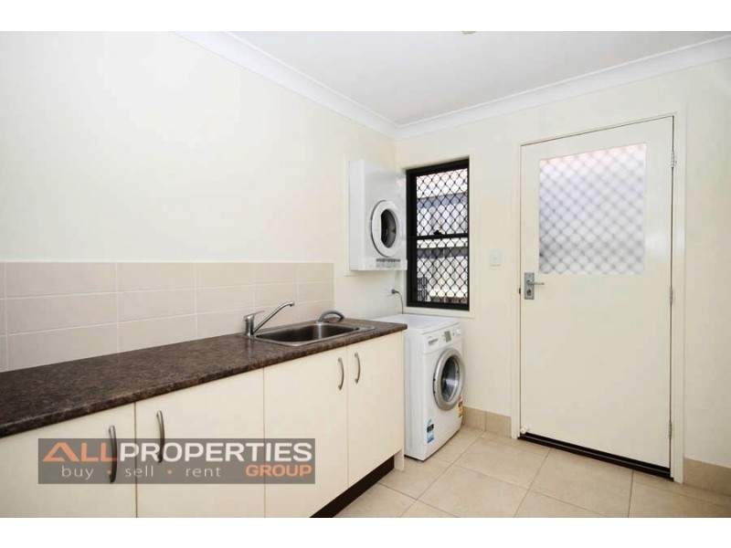 67 Laurel Street, Heathwood QLD 4110