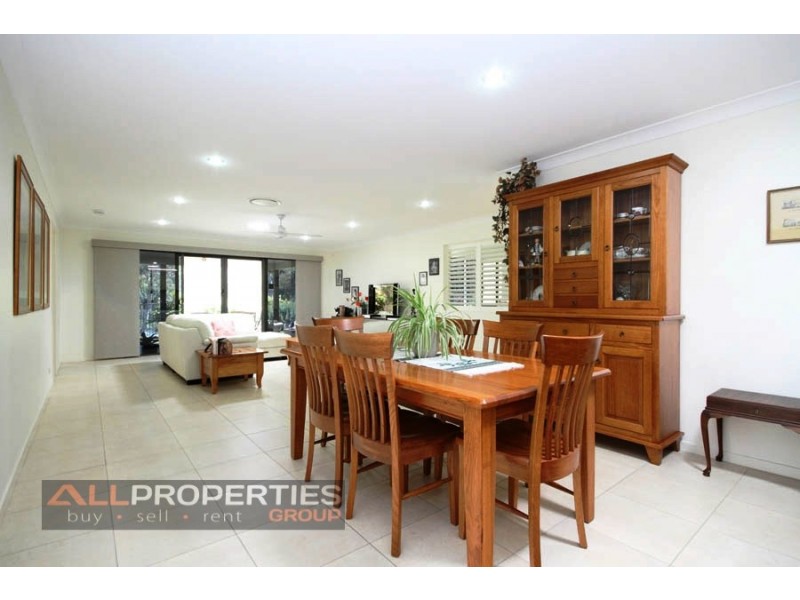 67 Laurel Street, Heathwood QLD 4110