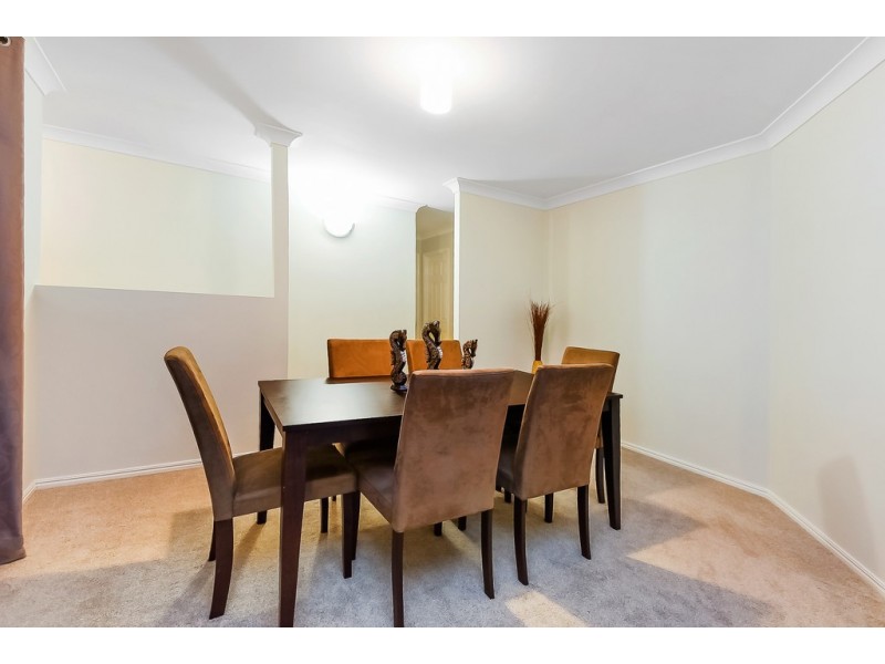 15 Crozier Cres, Meadowbrook QLD 4131