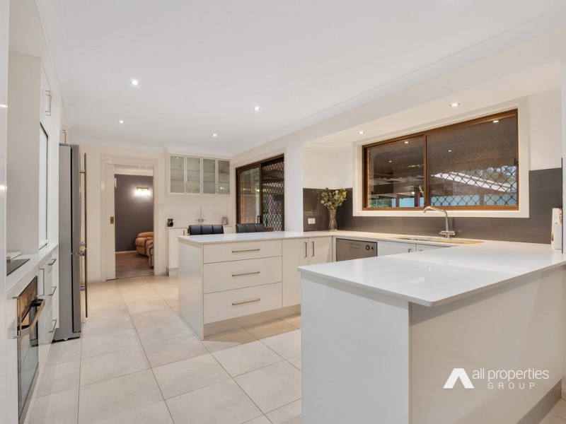 360 Johnson Rd, Forestdale QLD 4118