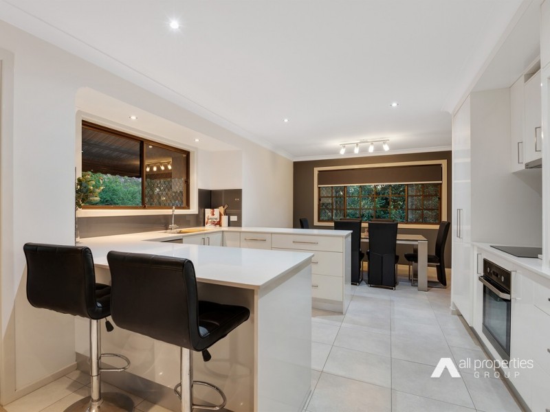 360 Johnson Rd, Forestdale QLD 4118