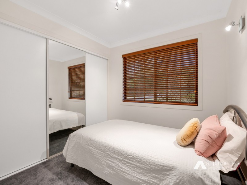 360 Johnson Rd, Forestdale QLD 4118